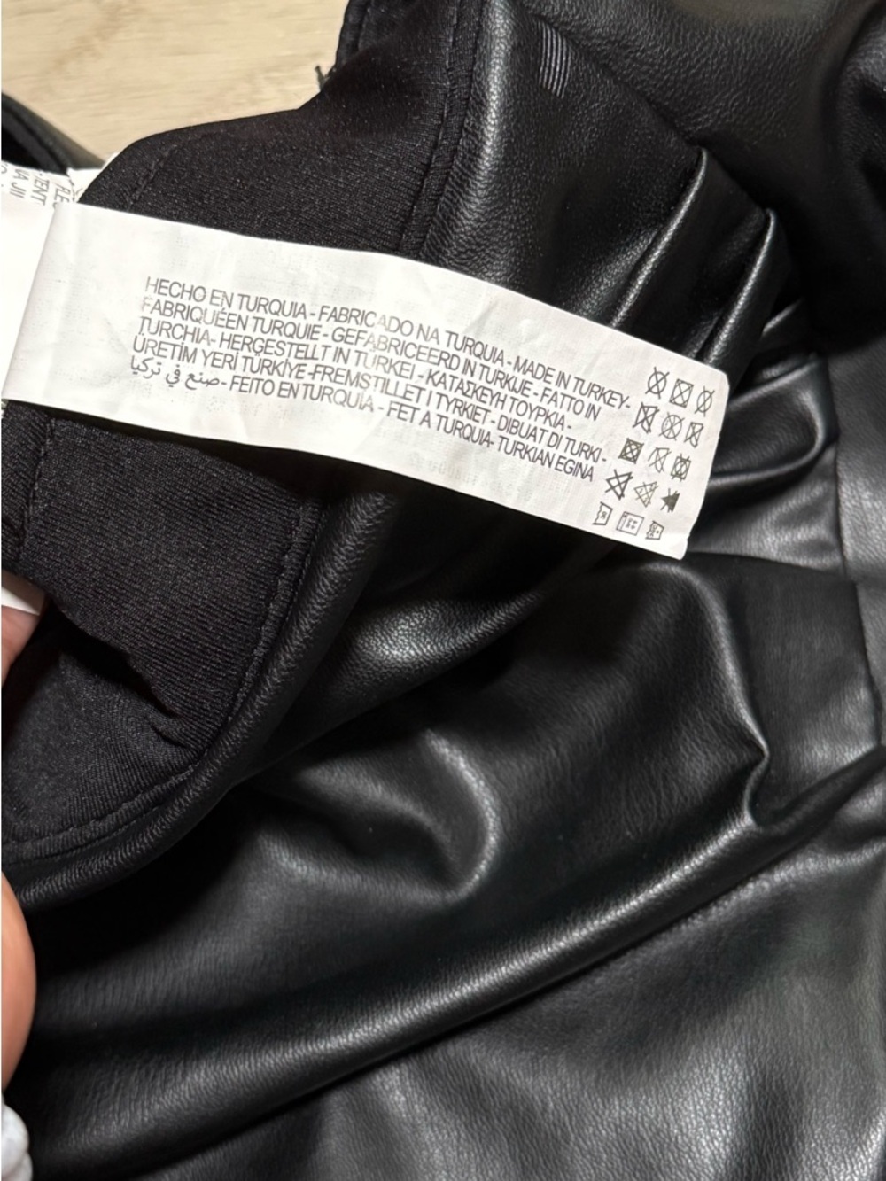 Zara Black Skirt with Branded Waistband - Picture 6 of 6